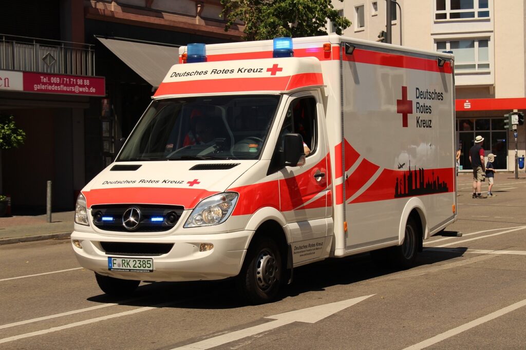 rescue service, ambulance, hospital-4975223.jpg