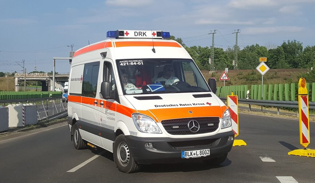 ambulance, vehicle, automobile-2920909.jpg